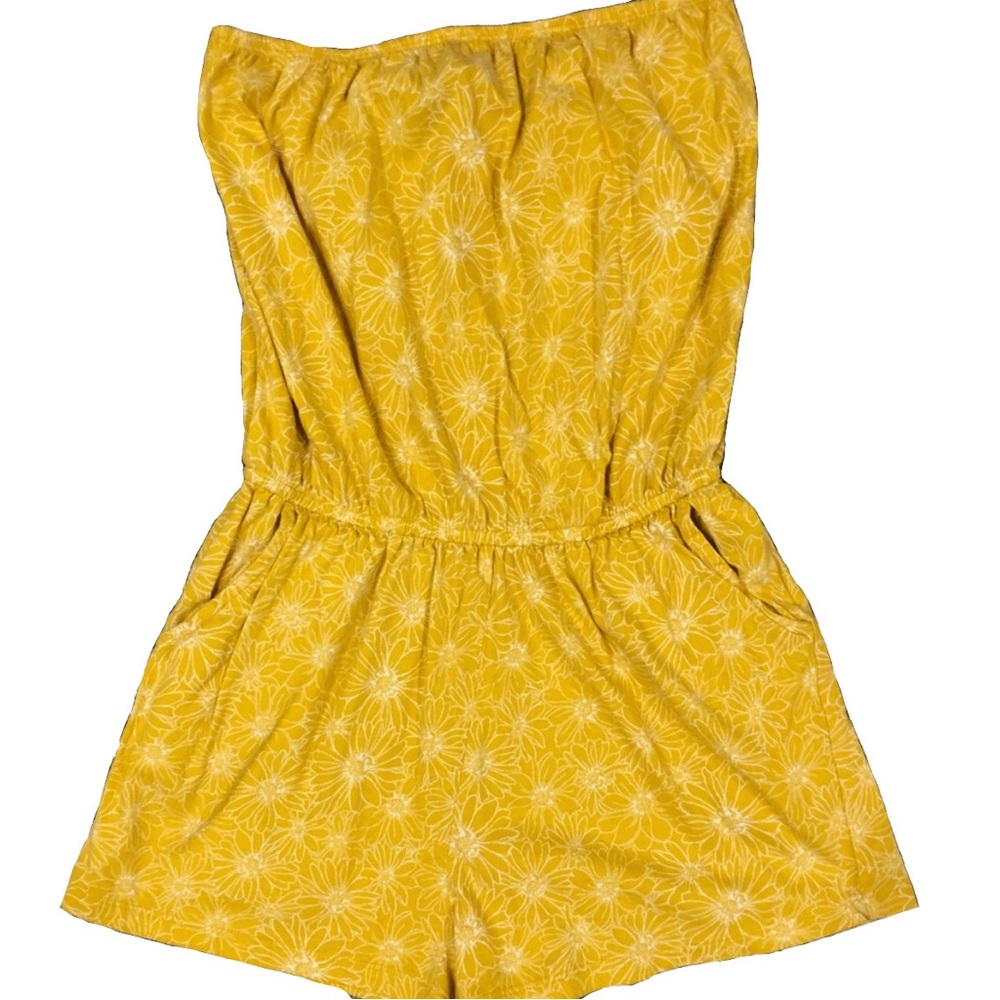 Forever 21 Yellow flower printed romper